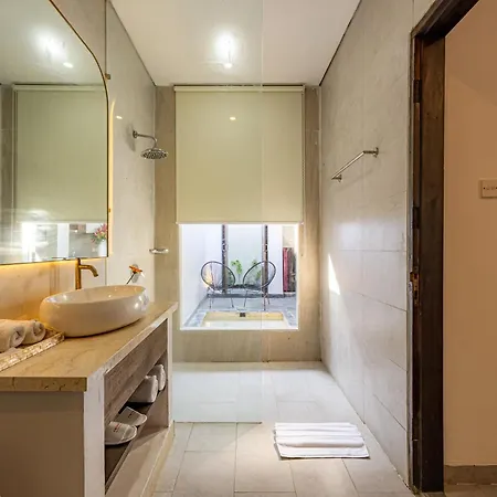 Apple Villa & Suite Seminyak Exterior photo