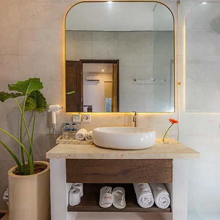 Apple Villa & Suite Seminyak Exterior photo