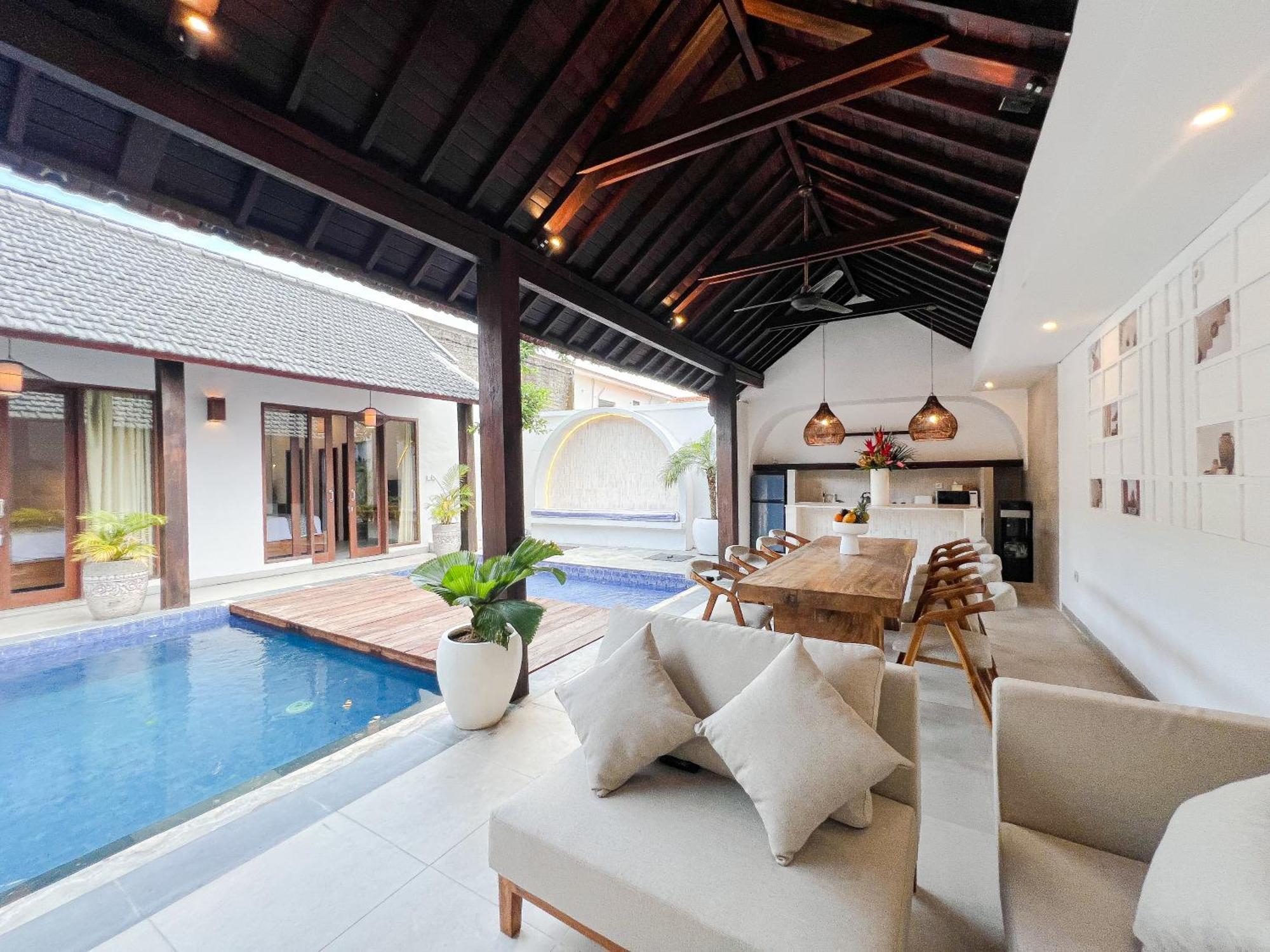 Apple Villa&suite Seminyak
